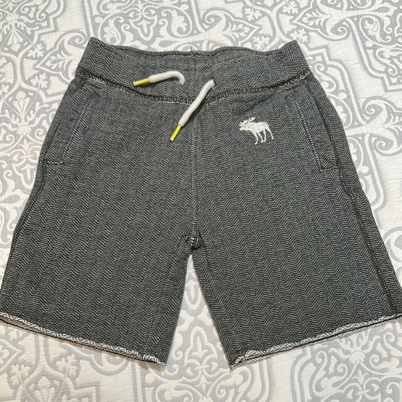 Gray and Black Kids Jersey  Shorts Set - Picture 2 of 9